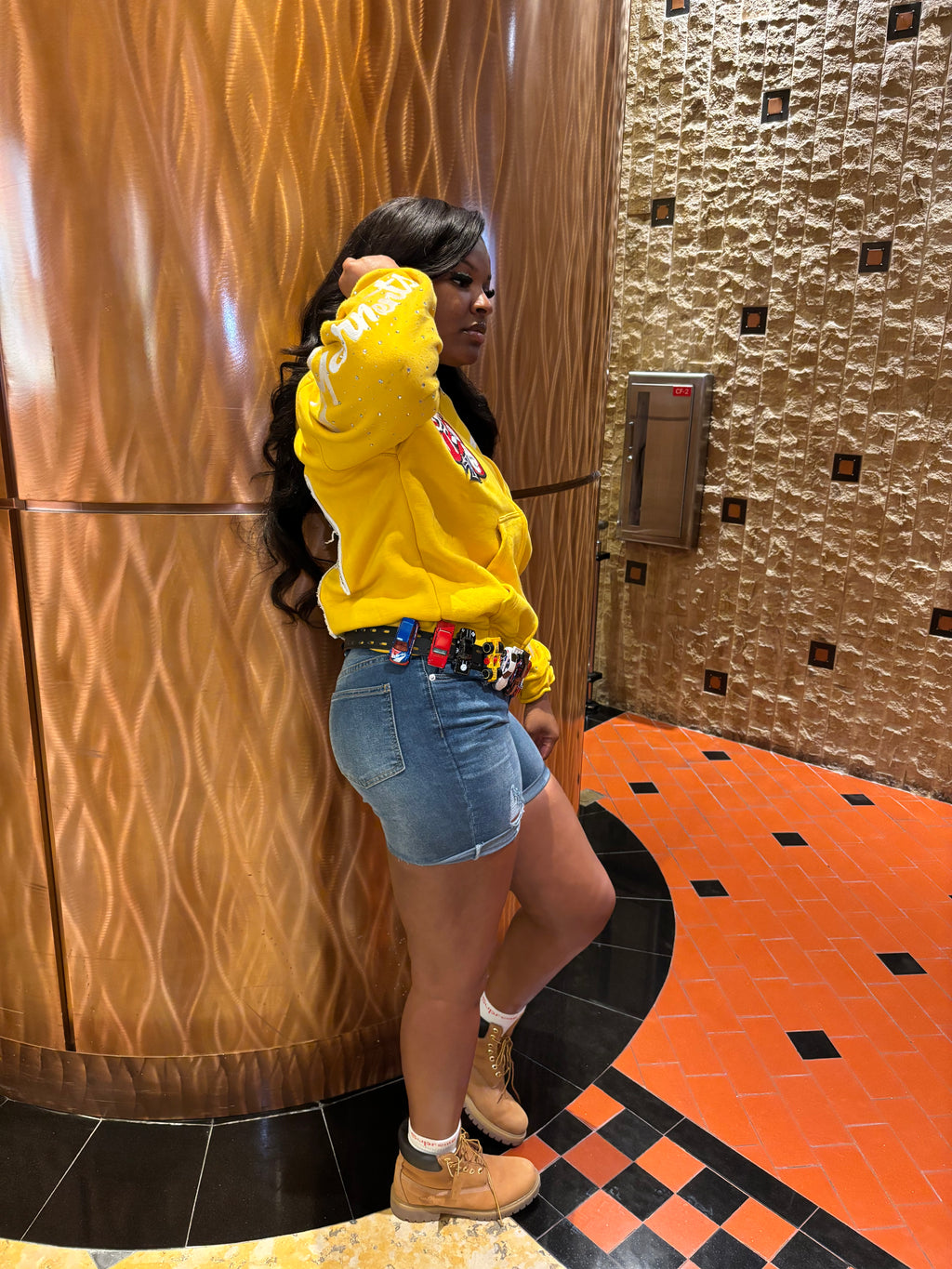 FLYGARMNTS WRLDWDE ZIP UP