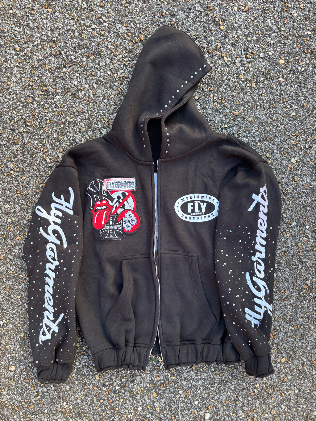 FLYGARMNTS WRLDWDE ZIP UP