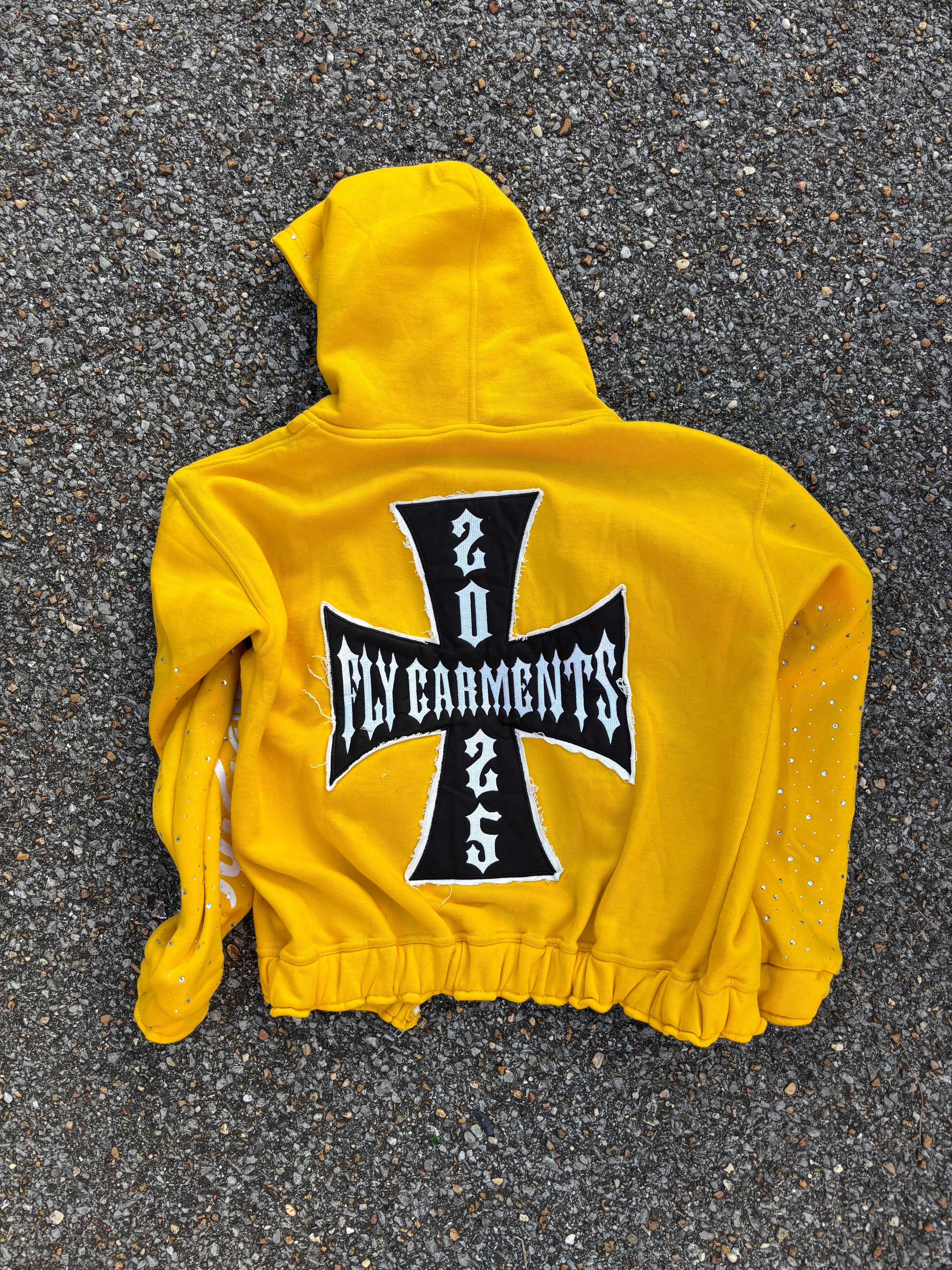 FLYGARMNTS WRLDWDE ZIP UP