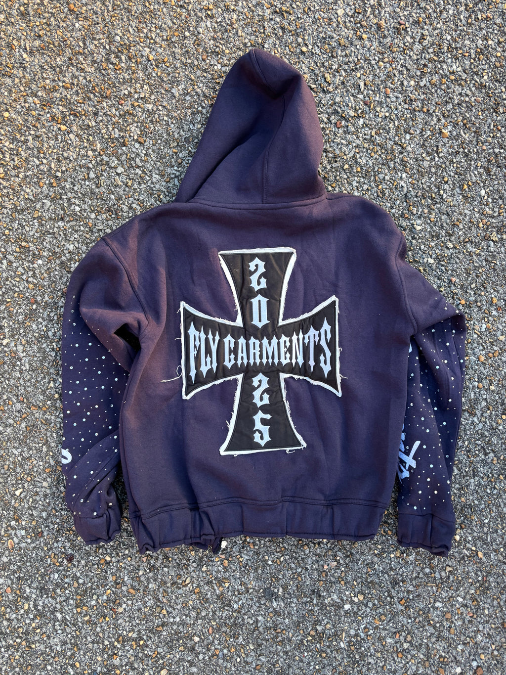 FLYGARMNTS WRLDWDE ZIP UP