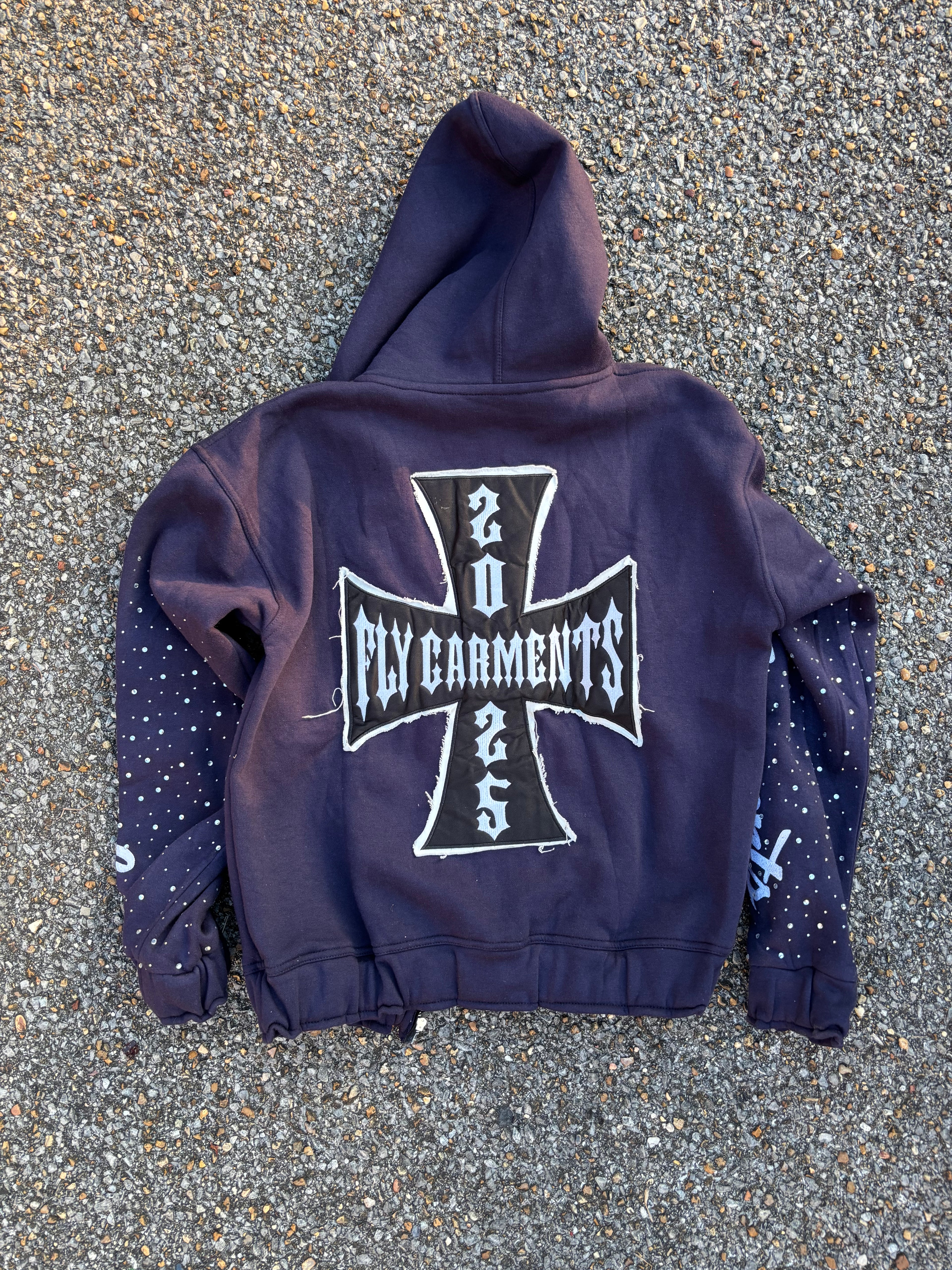 FLYGARMNTS WRLDWDE ZIP UP