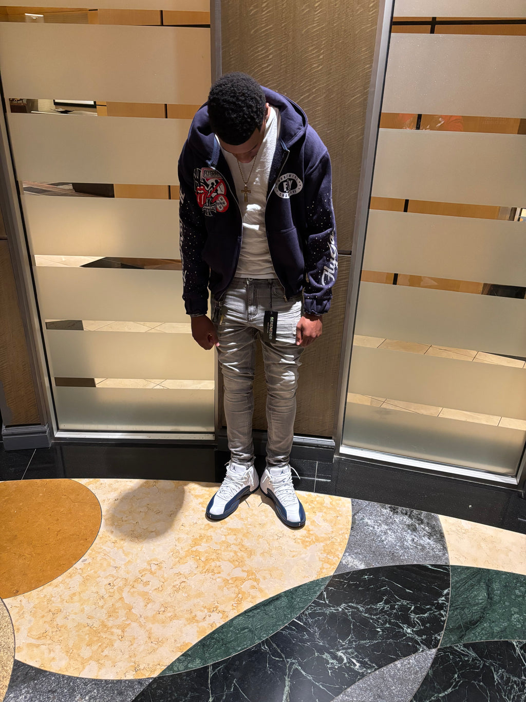 FLYGARMNTS WRLDWDE ZIP UP